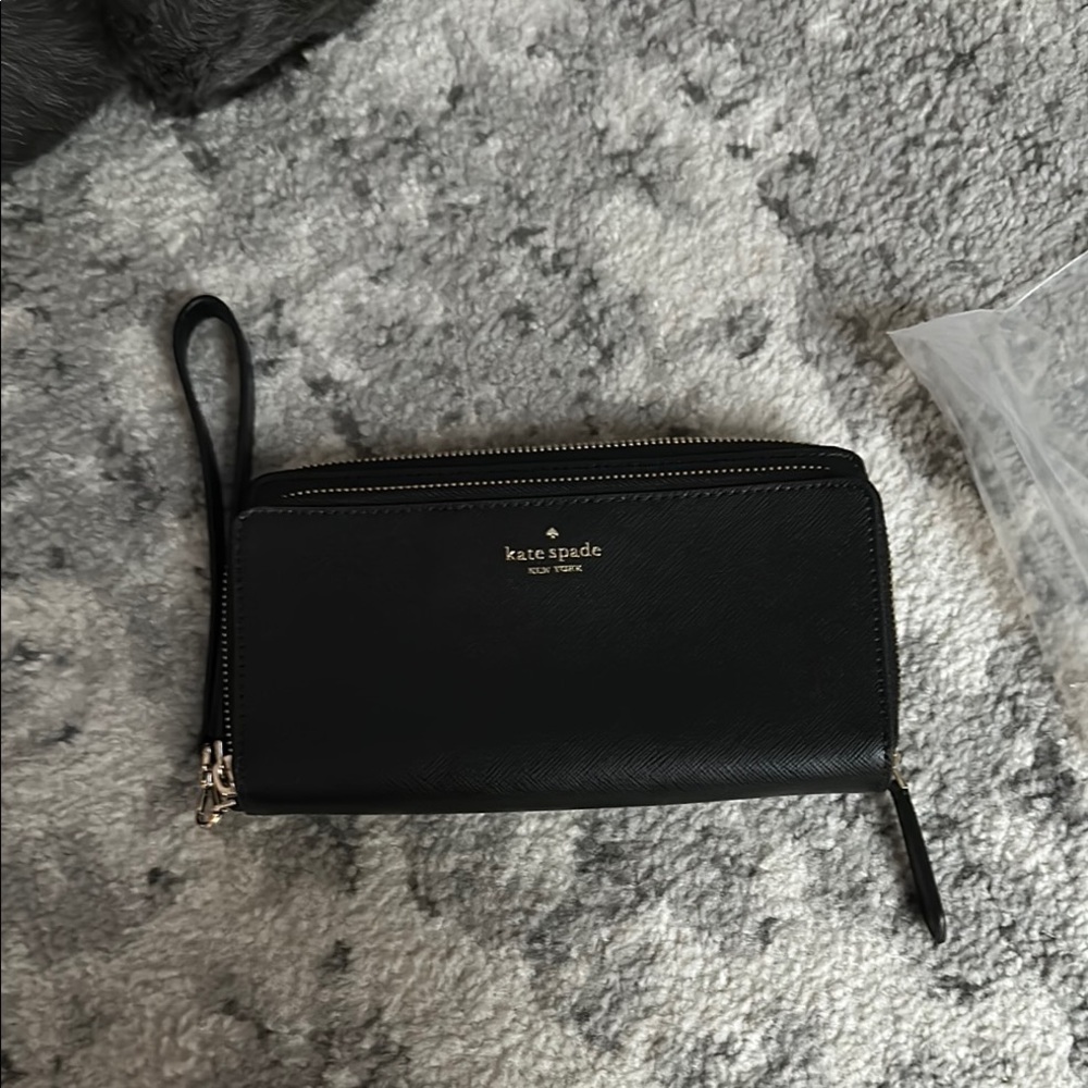 Kate Spade Elegant Black Wristlet NWT